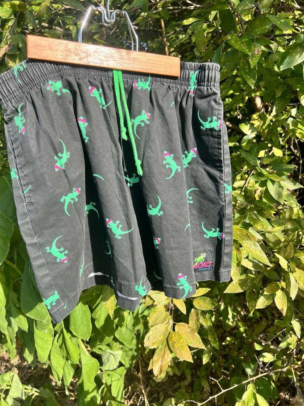 Gecko Hawaii Original OG Cotton Surf Shorts Black with Gecko Print